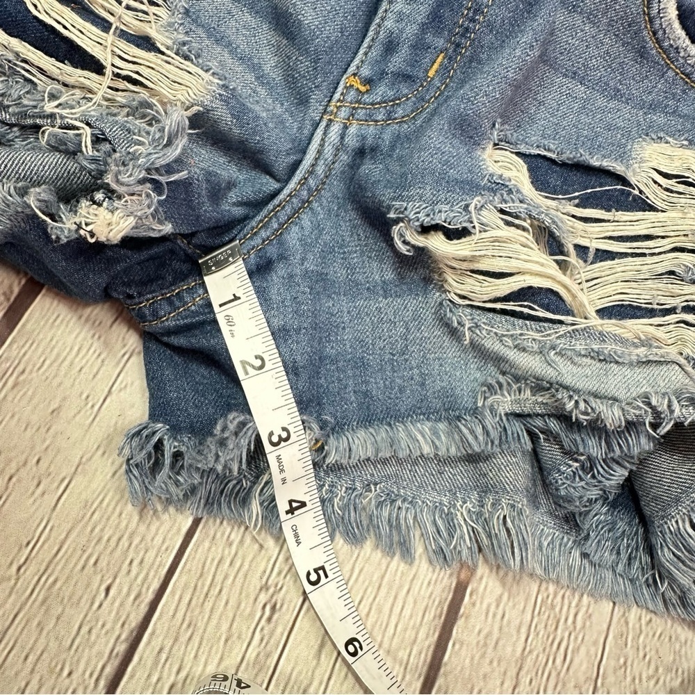 KanCan Blue Distressed Jean cut off Shorts sz 7 27 boho festival beach raw hem - Picture 5 of 8